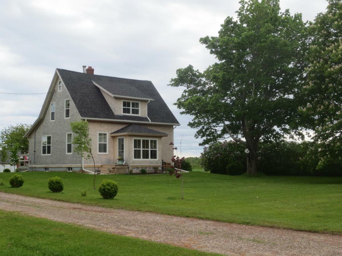 Sunbury Cove Winery Bed & Breakfast Miscouche Exterior photo