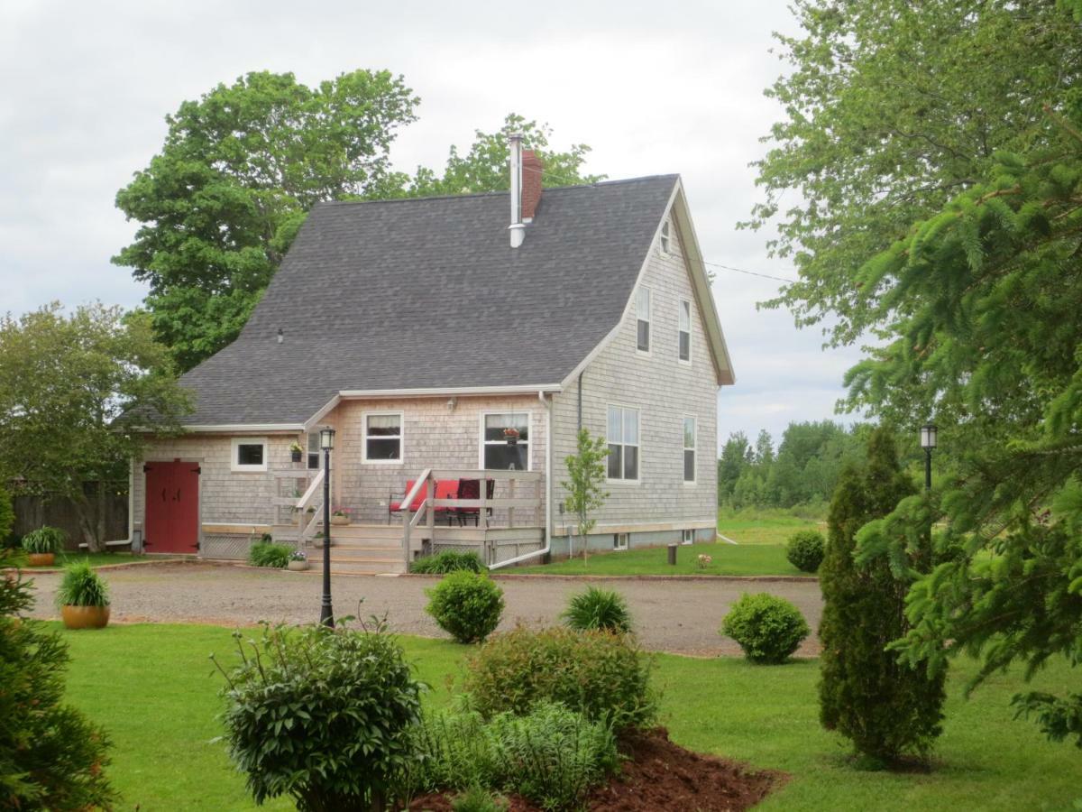 Sunbury Cove Winery Bed & Breakfast Miscouche Exterior photo